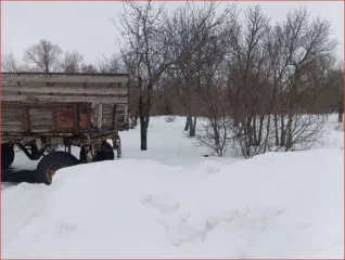 Жилой дом 65,2 кв.м и земельный участок 3780 кв.м в Саратовской области. Кадастровый номер дома: 64:30:150101:424. Кадастровый номер участка: 64:30:150101:60. Категория земель: земли населенных пунктов. Вид разрешенного использования: для ведения личного подсобного хозяйства.