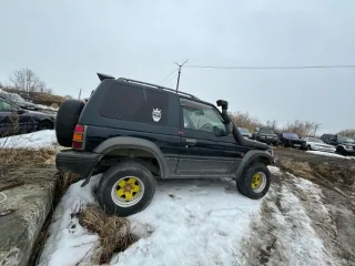 Mitsubishi Pajero 1992 года выпуска, государственный номерной знак А094ОУ41. Реализация как годные остатки в сборном виде. Вид транспорта: легковой универсал. Объем двигателя 2476 см³, мощность 99 л.с. Год выпуска 1992. VIN номер отсутствует. Дата регистрации номерного знака 22.11.2009. Марка…