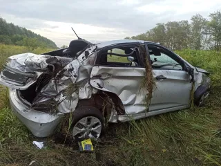 Хендай Солярис 2014 года, VIN Z94CT41CAFR364242. После ДТП, состояние на фото. Осмотр по согласованию по телефону 89115767775.