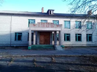 Отдельно стоящее нежилое здание площадью 1174,5 кв.м с кадастровым номером 36:04:1400002:64 и земельный участок площадью 6183,0 кв.м с кадастровым номером 36:04:1400002:59, адрес объектов: Воронежская область, Борисоглебский городской округ, с. Старовоскресеновка, ул. Борисоглебская, 3 Назначение…