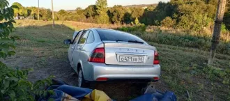 LADA Priora, VIN XTA217250E0264307, 2014 г.в., двигатель 1 596 см³ (106,1 л.с.). Местонахождение: Курская область, д. Амосовка. Автомобиль после аварии, не на ходу.