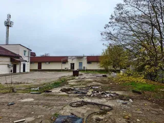 Здание 511 кв.м. и право аренды земельного участка 801 кв.м. в Краснодарском крае. Здание нежилое, площадью 511 кв.м., кадастровый номер 23:50:0301090:37, адрес: Краснодарский край, Тихорецкий район, г. Тихорецк, ул. Паровозная, 2в. Право аренды земельного участка площадью 801 кв.м., категория…