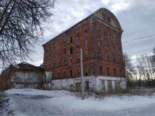 Здание мукомольной мельницы Галкина-Вахрамеева, 1905-1916 гг., 2403,6 м², Ярославль. Изъятый на основании решения суда объект культурного наследия местного (муниципального) значения, расположенный по адресу: г. Ярославль, ул. Смолякова, д.23а, кадастровый номер 76:23:021901:58 (составляет площади…