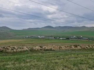 Земельный участок 101378 кв.м Республика Бурятия площадью 101378 кв.м категория земель – земли сельскохозяйственного назначения кадастровый номер земельного участка – 03:08:370101:6659 местоположение: Российская Федерация, Республика Бурятия, муниципальный район Иволгинский, сельское поселение…