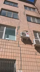 Административное здание, расположенное по адресу:  г. Сальск, ул. Ленина, 39 Административное здание, расположенное на земельном участке  по адресу: Ростовская область, г. Сальск, ул. Ленина, 39, в том числе: - Нежилое помещение, общей площадью 877,1 кв.м, кадастровый номер 61:57:0010526:18…