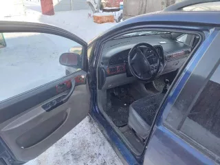 Легковой автомобиль DAEWOO   РЕЗЗО, 2001 г.в, VIN KLAUF75Z12K726673, цвет   синий, номер кузова  прицепа  VIN KLAUF75Z12K726673, мощность двигателя   121 л.с., объем двигателя 1998 см. куб. автомобиль не заводится, не на ходу. Имущество принадлежит на праве собственности супругу Усачевой Елены…