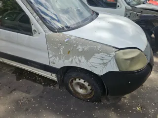 Citroen Berlingo 2011 грузовой фургон марки: Citroen модель: Berlingo, год выпуска: 2011 г., идентификационный номер (VIN): VF7GCKFWCBX506043 Ознакомится с условиями и порядком проведения торгов, оформлением подачи заявок, проектом договора купли-продажи можно на сайте…
