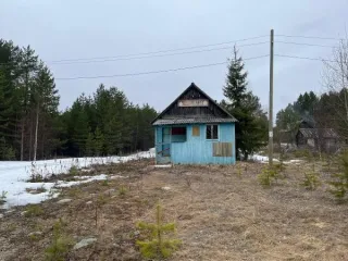 Магазин 62,7 кв.м и земельный участок 294 кв.м, Республика Карелия. Нежилое 1-этажное здание, магазин, с кадастровым номером 10:11:0000000:2600, общей площадью 62,7 кв.м., расположенное по адресу: Республика Карелия, р-н. Беломорский, д. Летний-2, д. б/н, а также земельный участок с кадастровым…