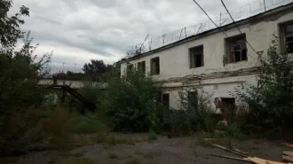 земельный участок площадью 5241,0 кв.м. с КН 68:27:0000093:1 с расположенными на нем объектами недвижимого имущества - нежилое здание с КН 68:27:0000088:82, здание режимного корпуса с КН 68:27:0000088:95,  гараж с КН 68:27:0000088:102, склад с КН 68:27:0000088:103, расположенных по адресу: …