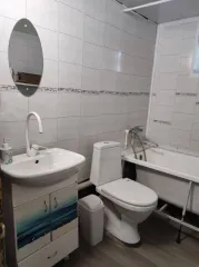 Дом 42,3 кв.м и участок 1014 кв.м, Алтайский край. Дом блокированной застройки, по адресу: Алтайский край, Первомайский р-н, с. Зудилово, ул. Юбилейная, д. 49, кв. 2, кадастровый номер: 22:33:021612:95, площадь 42,3 кв.м. Земельный участок, по адресу: Алтайский край, Первомайский р-н, с. Зудилово…