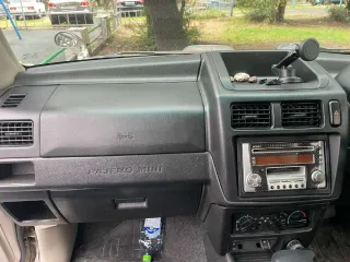 Автомобиль легковой Mitsubishi Pajero Mini, 2004 г.в., цвет серый, идентификационный номер отсутствует, марка Mitsubishi Pajero Mini, гос.рег.знак К044ВТ124. ПТС 25 УМ 814455.