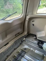 Land Rover Freelander 2009 года, 160 лс. Автомобиль Land Rover Freelander 2, 2009 года выпуска, VIN SALFA2BB8AH150564, цвет темно-серый.