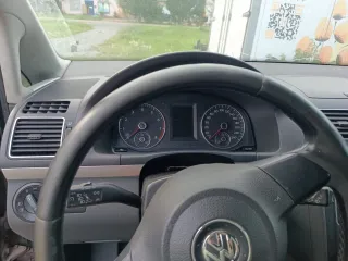 Volkswagen Touran 2010 года, VIN WVGZZZ1TZBW021370. Осмотр по предварительной договоренности в рабочие дни с 10:00 до 11:00, телефон +79220700233, email pavlov.okb72@yandex.ru.