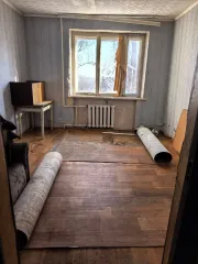 Помещение 12.7 кв.м, Саратовская обл., г.Саратов, площадью 12.7 кв.м, размер доли: 3/10, назначение: жилое, адрес (местонахождение): Россия, Саратовская обл., г. Саратов, ул. Тульская д. 2, кв. 3/3, кадастровый (условный) номер: 64:48:010341:653, находится в долевой собственности, размер доли: 3/10