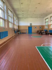 Здание школы 1054.3 кв.м и столовая 438.9 кв.м Липецкая область Нежилое здание (здание школы), КН 48:06:1480208:4, 1909 года постройки, площадью 1054,3 кв. м, и нежилое помещение (столовая), КН 48:06:1480208:6, 1991 года постройки, площадью 438,9 кв. м, расположенные на земельном участке, КН…