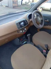 NISSAN MARCH 2002 транспортное средство, государственный регистрационный номер С943ХХ24, 2002 года выпуска, VIN отсутствует, № двигателя CR12 0197715, шасси № отсутствует, цвет коричневый.