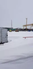 комплекс объектов недвижимости и право аренды земельного участка, состоящий из: имущества, находящегося в залоге ООО «Специализированный лизинговый центр»: Административно бытовой корпус, назначение: нежилое здание, общей площадью 91,5 кв.м. кадастровый номер 86:11:0402001:1435, адрес …