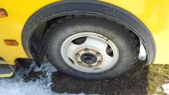 Автобус для перевозки детей ПАЗ 32053-70, 2012 года изготовления, идентификационный номер (VIN) X1M3205CXC0001932, цвет кузова желтый, регистрационный знак Х795СВ 22, ПТС № 52 НН 452776, выдан ООО «Павловский автобусный завод» 18.05.2012 Автобус для перевозки детей ПАЗ 32053-70, 2012 года…