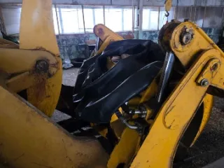 Погрузчик Doosan – Daewoo D70S-2, 2006 г.в., заводской номер GF-00359, госномер 7257 АА 38. Находится в Иркутской области, г. Усть-Илимск, территория промплощадки УИ ЛПК, здание 000000/1277.