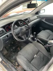 TOYOTA Corolla 2004, VIN: JTDBM28E000069649, год выпуска: 2004, цвет кузова: серый, мощность двигателя: 97 л.с., тип: легковой прочие. Адрес местонахождения: Московская обл., г. Дмитров, ул. Космонавтов, д. 1-а. Характеристики и недостатки: имеется большое количество коррозии по всему кузову…