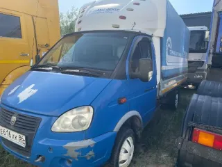 ГАЗ 330232, 2011 год выпуска. Грузовой автомобиль с бортовой платформой. VIN: X96330202B2442996, регистрационный номер 25-446. Местонахождение: г. Сургут, ул. Профсоюзов, д. 59. Начальная цена 306000 рублей, включая НДС. Задаток 45900 рублей.