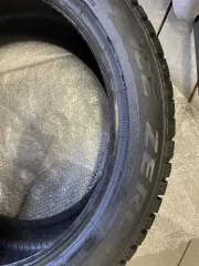 Pirelli Ice Zero 275/40 R20 2016 автомобильная зимняя шина, количество 2 шт., дата выпуска 09 неделя 2016 года, шины новые, не устанавливались, не эксплуатировались. Производитель: Pirelli. Тип запчасти: автомобильная зимняя шина. Состояние: дата выпуска 09 неделя 2016 года, шины новые, не…