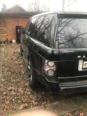 Land Rover Range Rover, 2012, VIN – SALLMAME4CA382374. Имущество является предметом залога АО "ТБАНК" (ОГРН 1027739642281, ИНН 7710140679), адрес 127287, г. Москва, ул. 2-я Хуторская, дом 38А, стр. 26.