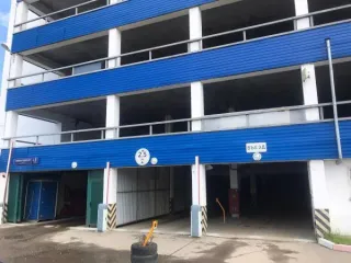 Машино-место 20,5 кв.м в Москве по адресу: ул. Новоорловская, д. 5, корп. 1, этаж 4, место 209. Кадастровый номер: 77:07:0015009:5162.