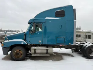 Freightliner ST120064ST 2005 транспортное средство - фрейтлайнер ST120064ST, 2005 г.в., грз В002КА190, VIN 1FUJBBCK25LN52718 Заявки по осмотру имущества направлять по адресу электронной почты: 89105761698 (Казберов Алексей Владиславович), по адресу электронной почты: arbitr.shchukina@yandex.ru.