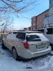 Subaru Outback 2003 года, 250 л.с., пробег 200000 км, полный привод, АКПП. Тип двигателя: бензиновый, кузов №: ВРЕ-005761. ТС не заводится, имеются дефекты по кузову.