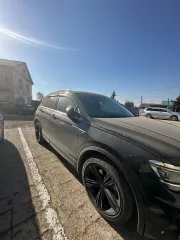 Volkswagen Tiguan 2017, номер кузова WVGZZZ5ZJW848215, находится в залоге у Банка ВТБ (ПАО)