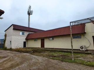 Здание 511 кв.м. и право аренды земельного участка 801 кв.м. в Краснодарском крае. Здание нежилое, площадью 511 кв.м., кадастровый номер 23:50:0301090:37, адрес: Краснодарский край, Тихорецкий район, г. Тихорецк, ул. Паровозная, 2в. Право аренды земельного участка площадью 801 кв.м., категория…