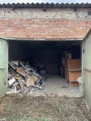 Земельный участок 25 кв.м и здание 37,7 кв.м, г. Прохладный, Кабардино-Балкария. Земельный участок с кадастровым номером 07:10:0206002:94, площадью 25 кв.м, и здание с кадастровым номером 07:10:0206003:430, площадью 37,7 кв.м, расположенные по адресу: Кабардино-Балкарская республика, г. Прохладный…