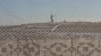 Однокомнатная квартира 24,70 кв.м., расположенная по адресу: Волгоградская область, город Волгоград, ул. Высокая, д. 18А, кв. 415. Кадастровый/условный номер: 34:34:020086:1344  Вид на Мамаев курган со скульптурой «Родина мать зовёт » 