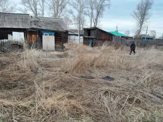 Земельный участок площадью 1123 +/- 23.46 кв. м. Местоположение установлено относительно ориентира, расположенного в границах участка. Ориентир – здание в границах участка. Почтовый адрес ориентира: Красноярский край, Абанский район, п. Абан, ул. Советская, 51, с кадастровым номером…