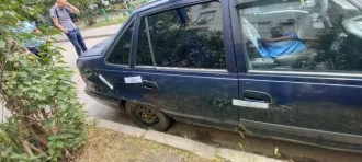 Daewoo Nexia 2006 года, 85 л.с., пробег 450000 км. VIN: XWB3D31UD6A098194, тип кузова седан, цвет темно-синий, госномер Р422ХМ93. Имеются внешние повреждения: потертости, царапины, вмятины, очаги коррозии на кузове, трещины и сколы стекол. Отсутствуют ключи, доступ внутрь, документы ПТС и СТС, а…