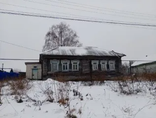 Доля дома и земельного участка в Нижегородской области. 1/5 доля дома и 1/5 доля земельного участка, а также еще 1/5 доля земельного участка. Общая площадь участка 1605 кв.м., категория земель: Земли населенных пунктов, вид разрешенного использования: для личного подсобного хозяйства. Адрес…