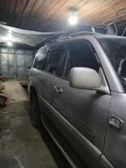 Автомобиль Toyota Land Cruiser 100, 2004 года выпуска, цвет – красный, государственный номер М020КЕ14, идентификационный номер (VIN) JTEHT05J442066729, номер кузова (прицепа) JTEHT05J442066729, номер двигателя 0902470, мощность двигателя – 235 л.с. имеются повреждения по всему кузову ТС, переднее…