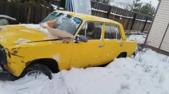 VAZ 2101, 1979 года, 64 лс, 75346 км, Легковой седан марки ВАЗ 2101, 1979 года выпуска, грз: Х112ВУ03, идентификационный номер VIN отсутствует, кузов № 3003696, цвет желтый, мощность двигателя кВт/л.с.: 64/97, разрешенная макс.масса, кг: 1355, масса без нагрузки, кг: 955. Автомобиль без двигателя.