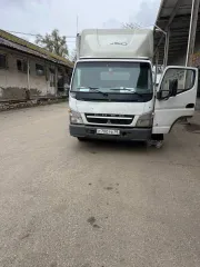 Mitsubishi Fuso Canter FE85DG 2015 года, VIN: Z9MFE85DHGBG005857, госномер: Р700РЕ93. Автомобиль не на ходу. Сведения о техническом состоянии: двигатель не исправен, коробка выбивает, аккумулятора нет.