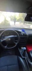 Peugeot 406, 2001 г.в., госномер У596МВ51, VIN VF38B3FZF81236089, двигатель 10LJ020212892, мощность 158 л.с. (116.2 кВт), объем 2230 см³, черный цвет, масса 1910 кг, снаряженная масса 1370 кг.