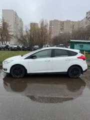 Ford Focus 2017 года, 125 л.с., АКПП, тип ТС – легковой комби (хэтчбек), категория ТС – B, регистрационный знак: У597ХК777, VIN Z6F5XXEEC5HM29293, год выпуска 2017, модель двигателя PNDD HM29293, шасси отсутствует, кузов Z6F5XXEEC5HM29293, цвет многоцветный белый-черный, мощность 125.12 л.с. (92…