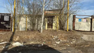Нежилые здания площадью 7 кв.м, 85,7 кв.м и 481,6 кв.м, расположенные по адресу: Нижегородская область, г. Нижний Новгород, Приокский р-н, ул. Нижне-Валдайская, д. 32. Здание 7 кв.м, 1 этаж, кадастровый номер 52:18:0080221:6. Здание 85,7 кв.м, 2 этажа, кадастровый номер 52:18:0080221:7. Здание…