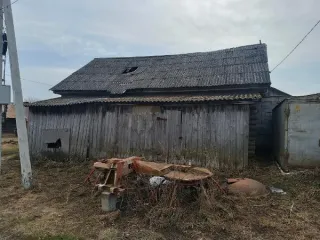 Нежилое здание 77.2 кв.м и участок 939 кв.м, Чувашская Республика. Общая площадь здания 77,2 кв.м, кадастровый номер 21:21:241401:309. Земельный участок площадью 939 кв.м, кадастровый номер 21:21:241401:500, категория земель: земли населенных пунктов, разрешенное использование: бытовое…