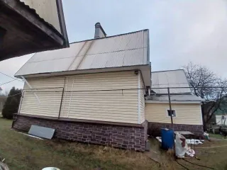 Жилой дом площадью 158.8 кв.м и земельный участок площадью 1570 кв.м по адресу: Тверская область, Калининский район, сельское поселение Заволжское, деревня Ширяково, дом 3. Кадастровый номер дома: 69:10:0210801:154. Кадастровый номер участка: 69:10:0210801:402. Личная собственность.