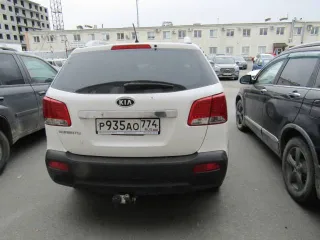 Kia Sorento, 2011 года, 175 лс, 100000 км. Автомобиль легковой, марка: Kia, модель: Sorento, VIN: KNAKU811CC5217016, гос. рег. номер: Р935АО774. Объект может быть приобретен с использованием заемных средств ПАО Сбербанк.