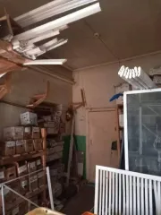 Здание (магазин), 187,1 кв.м, Приморский край, городской округ Арсеньевский, город Арсеньев, улица Базовая, дом 6. Кадастровый номер: 25:26:030303:296. Назначение: нежилое. Виды разрешенного использования: данные отсутствуют. Площадь: 187,1. Вид права: собственность.