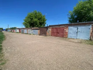 Гаражный бокс 18,9 кв. м, Республика Башкортостан, г. Кумертау, тер. Массив №3 Бабаевская, зд. 1, пом. 109, 1 этаж, кадастровый номер: 02:60:010135:408, ограничения и обременения: наличие перепланировки/переустройства/реконструкции установить невозможно.
