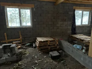 Земельный участок 665 кв.м и дом 98,5 кв.м Оренбургская область Земельный участок площадью 665 +/- 9 кв. м с кадастровым номером 56:47:0000000:1249 и объект незавершенного строительства проектируемое назначение жилое площадью застройки 98,5 кв. м степень готовности 80% с кадастровым номером…