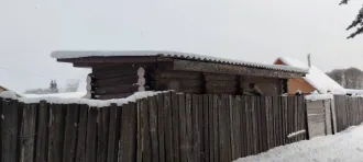 Нежилое здание, площадь: 41,2 кв.м., кадастровый номер: 35:25:0000000:1032 и земельный участок, площадь: 1 437 кв.м., категория земель: Земли сельскохозяйственного назначения, разрешенное использование: Для ведения садоводства, кадастровый номер: 35:25:0505017:7, Адрес (местоположение): Вологодская…
